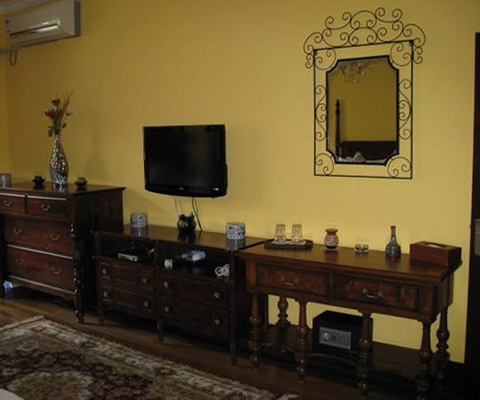 Kevin's Old House gallery photo 17